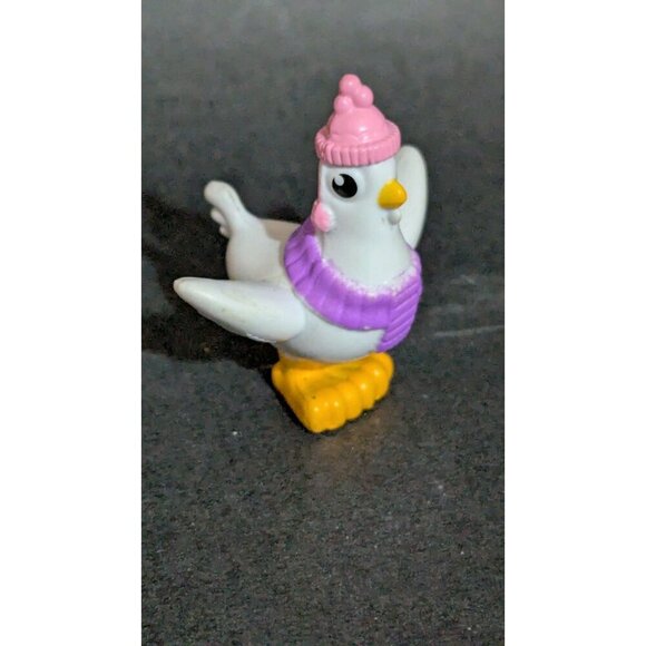 Paw Patrol Chickaletta Figure Mini Topers Beanie Scarf Bird PVC Topper Rescue - Picture 4 of 6